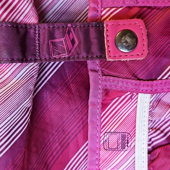 Lululemon First Release Travel Tote - Picture 12 of 13